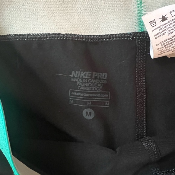 Nike Dri-Fit Compression Shorts - Picture 3 of 3